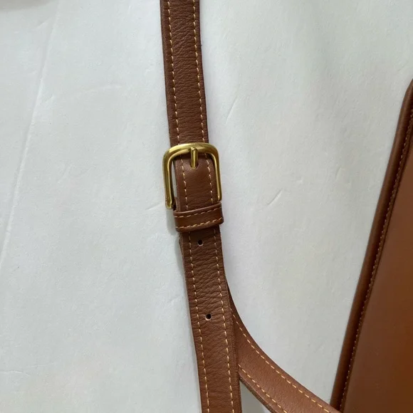 Coach vintage willis #9927 Tan Leather Bag - Picture 6 of 16